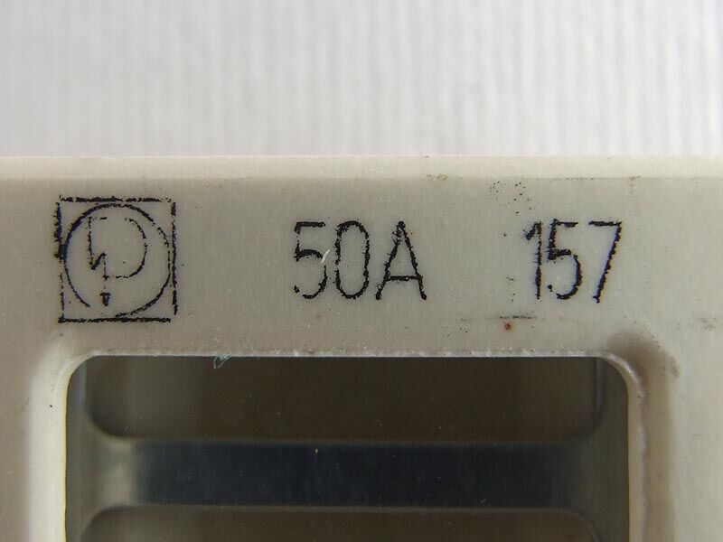 Osigurac strip 50a 48v 60/11mm zatvoren