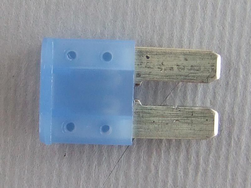Osigurac micro2 32v - 15a plavi (pak 10 kom)
