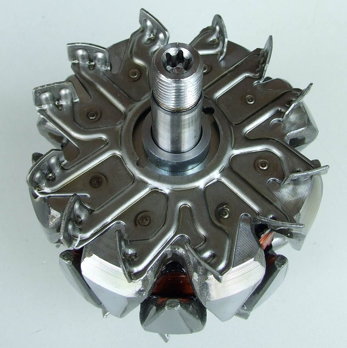 Rotor alternatora valeo bmw 540 650 750 x5