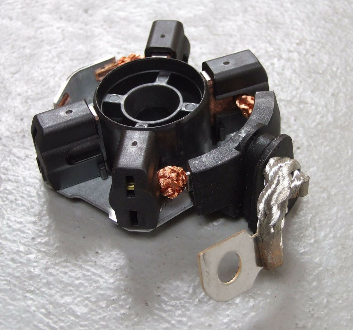 Nosac cetkica elektropokretaca bosch vw golf v