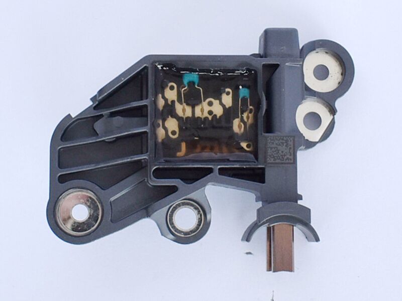 Regler bosch seg 12v mercedes a180,200,220,b180,b200,220,cla200,220,gla200,220