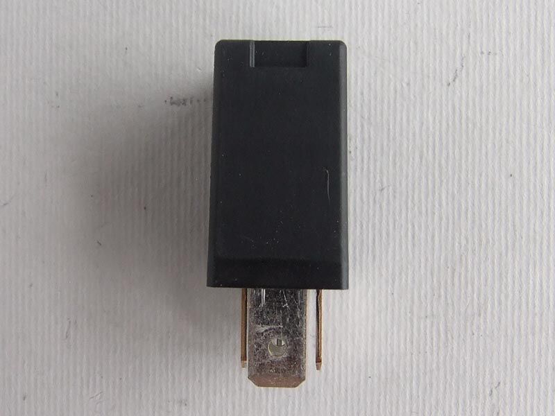 Micro relej wehrle 12v 10/20a 5 pin